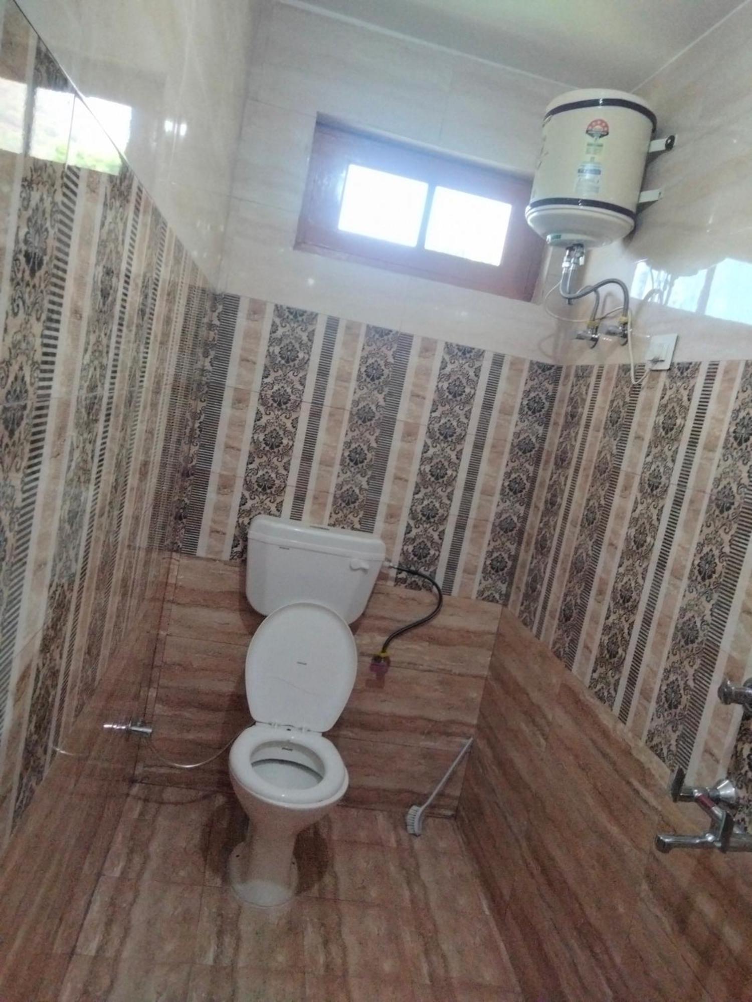 Happy Home Stay, دارامشالا المظهر الخارجي الصورة