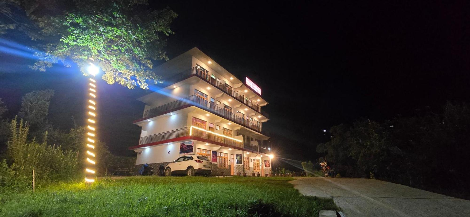 Happy Home Stay, دارامشالا المظهر الخارجي الصورة